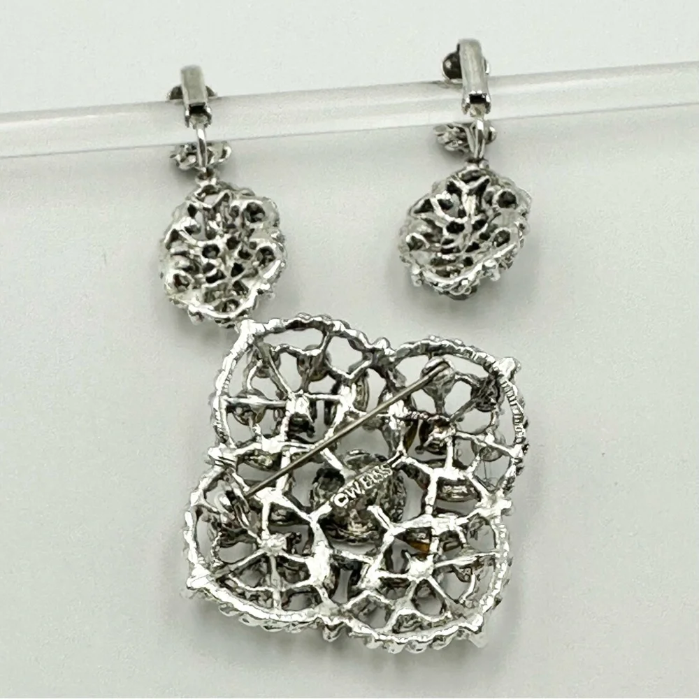 Weiss Signed Vintage Grey Rhinestone Silver Tone Brooch & Earrings Set Parure